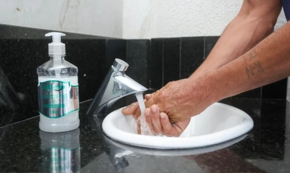 Higienização das mãos: Gesto simples reduz em até 40% o risco de doenças