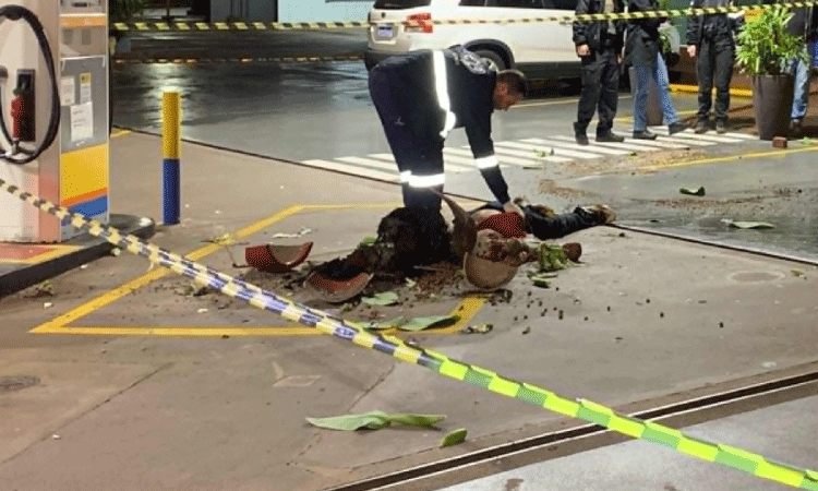 Homem é agredido até a morte na Avenida Carlos Gomes em Cascavel