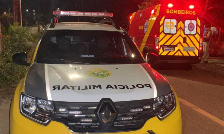 Homem é agredido com golpe de facão pelo irmão em Cascavel.