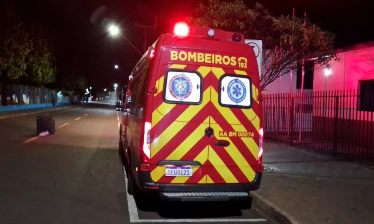 Homem ferido procura ajuda em base da PM após ser espancado em 'boca de fumo' em Cascavel