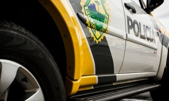 Homem mata mulher a facadas e tira a própria vida no bairro Floresta em Cascavel
