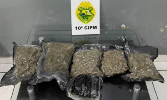 ROTAM apreende 4 kg de droga em ônibus na rodoviária de Laranjeiras do Sul