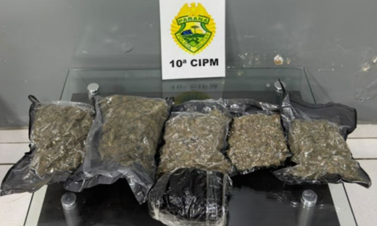 ROTAM apreende 4 kg de droga em ônibus na rodoviária de Laranjeiras do Sul