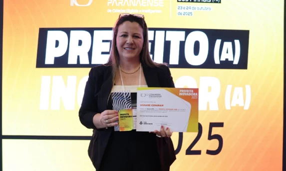 Ibema: Prefeita recebe o título de “Prefeita Inovadora 2025”