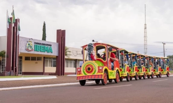 Ibema: Trenzinho da Alegria encanta e transforma noites em momentos inesquecíveis