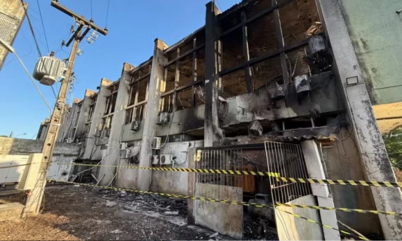 Incêndio na UFPE compromete cerca de 200 pesquisas; MEC anuncia prorrogação de bolsas