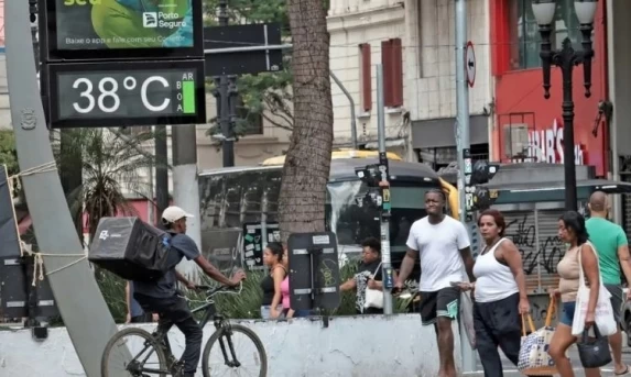 BC informa que teto para rotativo vale a partir desta quarta-feira