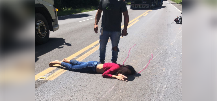 LARANJEIRAS DO SUL: Colisão envolvendo Moto e Caminhão no km 444 da BR 277 deixa vítima com lesão gravíssima