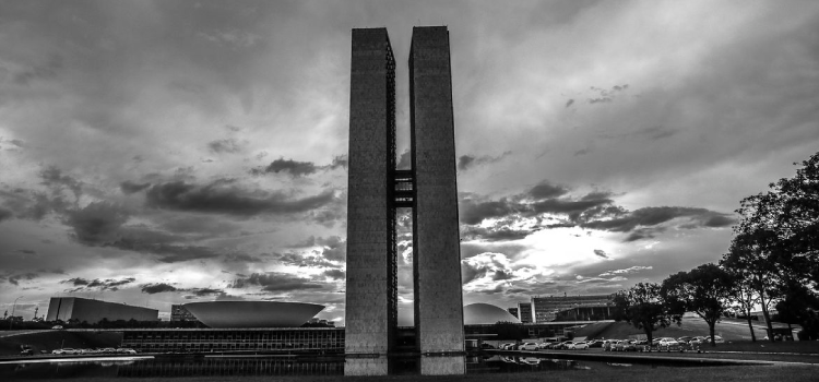 LDO de 2022 prevê aumento do fundo eleitoral para quase R$ 6 bilhões