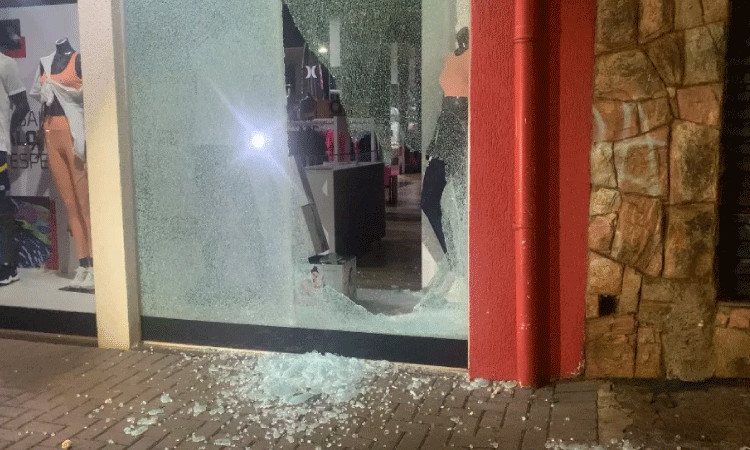 Loja é arrombada na Avenida Brasil, no Centro de Cascavel