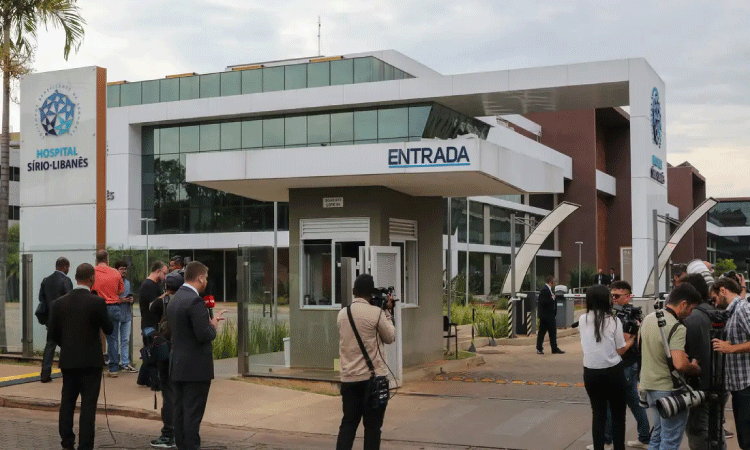 Lula passa por cirurgia em São Paulo para drenagem de hematoma