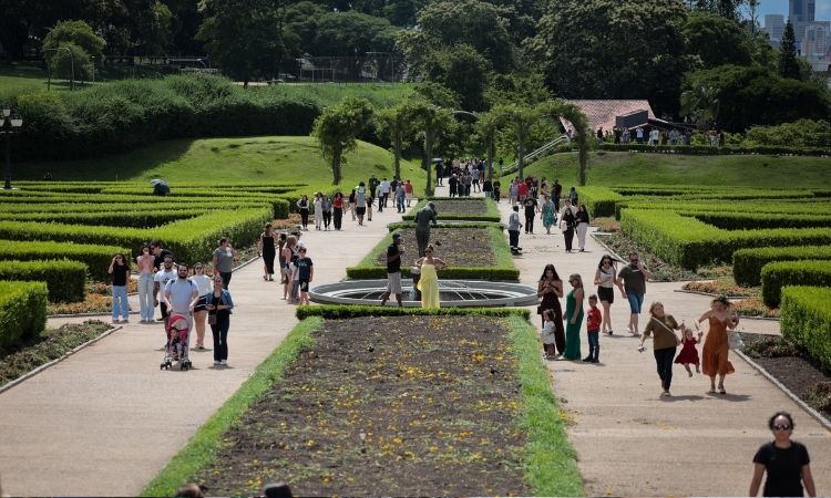 Março começa com temperaturas baixas no Leste e calor intenso no Interior do Paraná