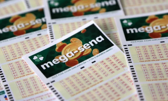 Mega-Sena acumula e prêmio sobe para R$ 14,5 milhões