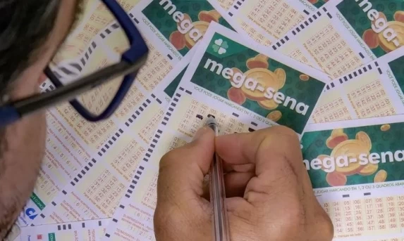 BC informa que teto para rotativo vale a partir desta quarta-feira