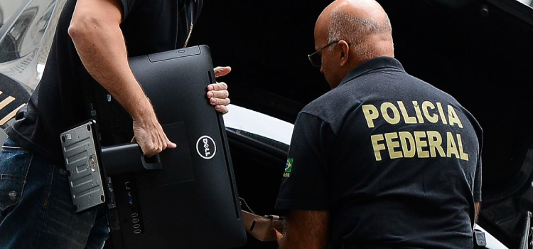 Ministro do Meio Ambiente e mais 17 são investigados em operação da PF