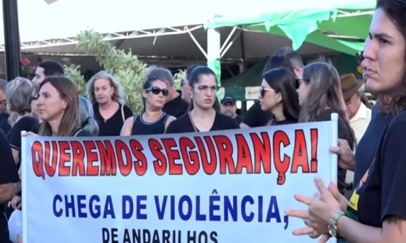 Moradores fazem ato e abaixo-assinado por mais segurança em Cascavel