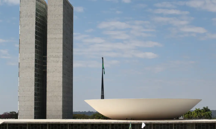 Motta reúne-se na terça com líderes para definir pauta de votações
