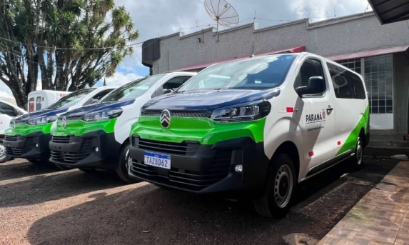 GUARANIAÇU: Município recebe três novas Vans através do programa Qualificação de Atenção Primária à Saúde.