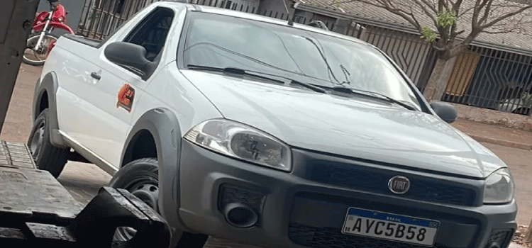 NOVA AURORA: Fiat Strada foi furtada na Rua Santos Dumont; polícia realiza buscas.