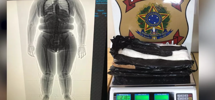 Paraguaia é presa em flagrante com 2,1 kg de cocaína no Aeroporto de Foz do Iguaçu.