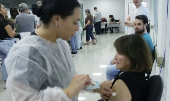 Paraná já aplicou mais de 860 mil doses da vacina contra a gripe