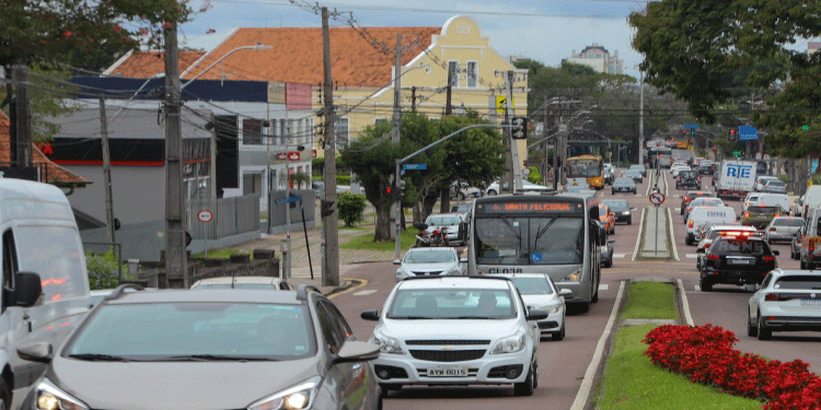 PARANÁ: Penúltima parcela do IPVA das placas de finais 5 e 6 vence nesta quarta-feira.