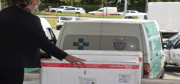 PARANÁ: Saúde inicia distribuição de mais 229,2 mil vacinas contra a Covid-19.