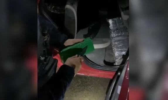 Perseguição e Apreensão: PRF Apreende 100 kg de Maconha na BR-277 em Santa Terezinha de Itaipu