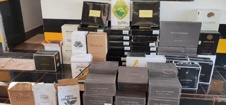 POLICIAL: Carro carregado com vinho argentino é apreendido em Assis Chateaubriand.