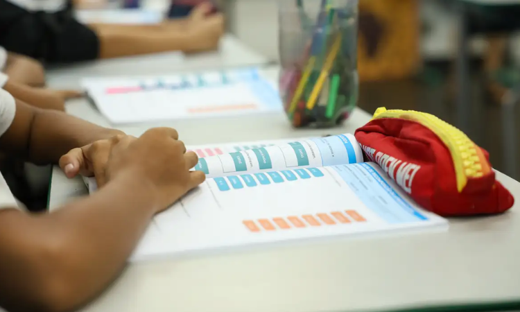 Presidência sanciona leis que criam Semana da Ética e tornam educação política obrigatória nas escolas