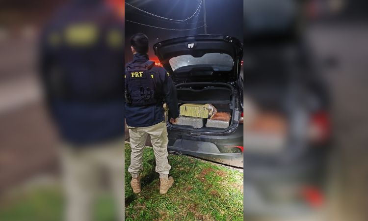 PRF apreende 141 quilos de maconha na BR-277 em Santa Terezinha de Itaipu