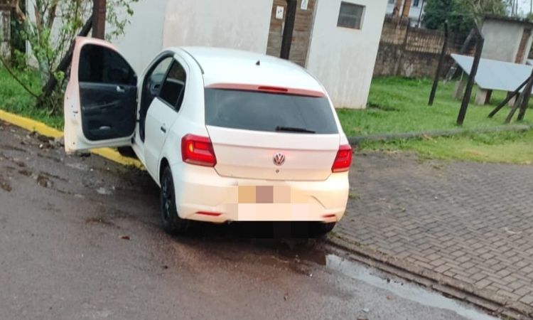 PRF e PM prendem homem sem CNH e apreendem quase 157 kg de maconha após perseguição em Cascavel