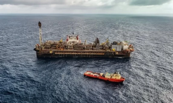 Produção de petróleo e gás no Brasil cresce 14% no segundo trimestre