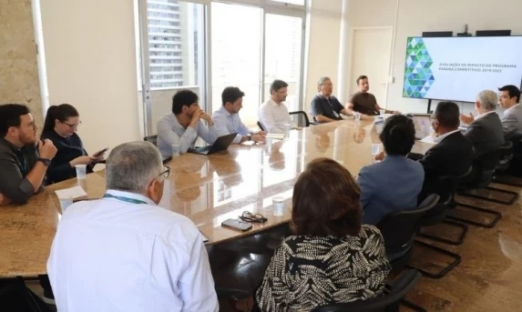 Programa Paraná Competitivo deve injetar R$ 13 bilhões anuais no PIB do Estado até 2035