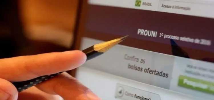 PROUNI: MEC prorroga prazo para confirmação de dados de pré-selecionados.