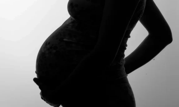 Receita Federal identifica R$ 1 bilhão em pedidos suspeitos de reembolso do salário-maternidade