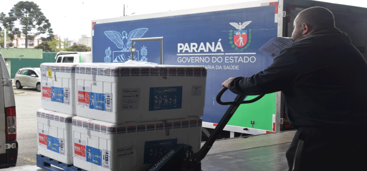 SAÚDE: Estado recebe mais 47 mil doses pediátricas contra a Covid-19 e inicia distribuição de imunizantes.