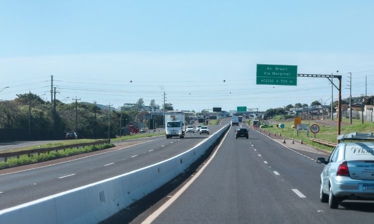 Serviço: Vence hoje a 3ª parcela do IPVA 2026 para placas com final 1 e 2 no Paraná