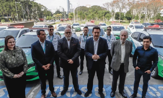 Transplantes de órgãos: Estado entrega veículos e anuncia novos aviões para salvar vidas