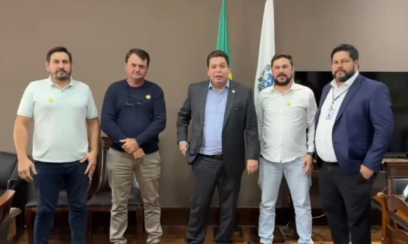 TRÊS BARRAS DO PARANÁ: Município receberá duas novas ambulâncias após articulação política na capital