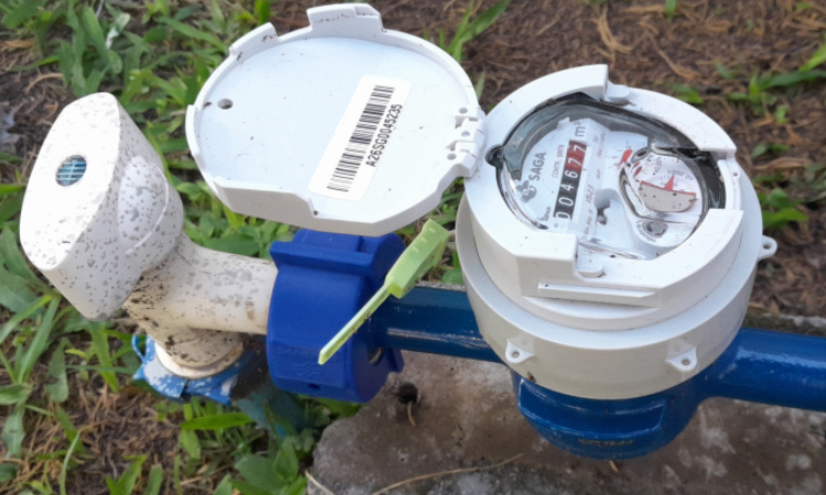 Troca de hidrômetros garante medição precisa e combate desperdício sem custos ao morador