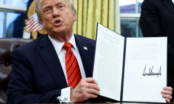 Trump muda regras e elogia segurança do sistema eleitoral do Brasil