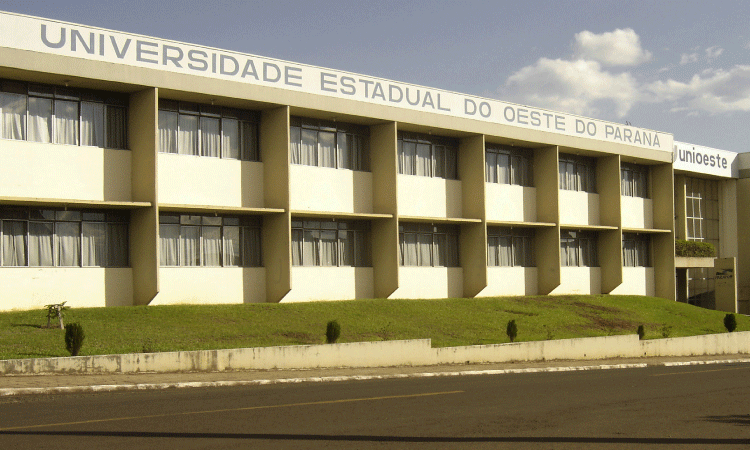 Unioeste comemora 30 anos com cerca de 50 mil alunos formados no Paraná