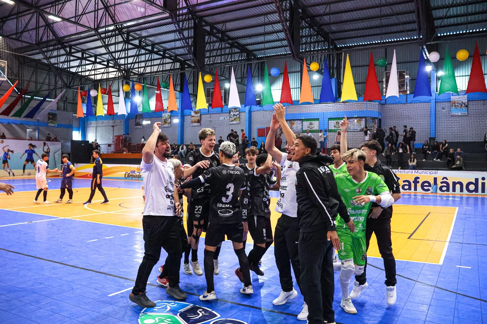 3